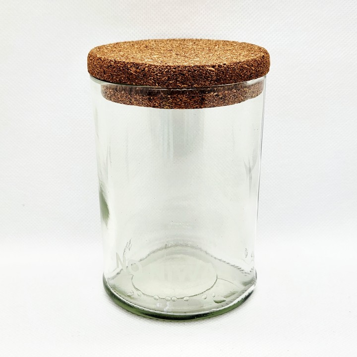 Azucarero transparente hecho de botella reciclada